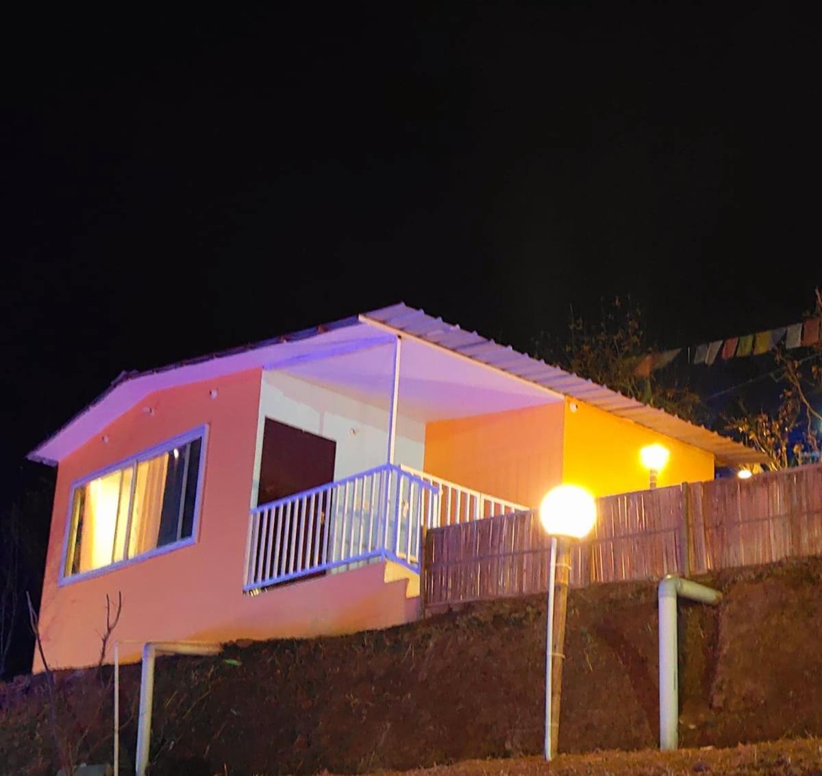 The Pahadi Nest Mukteshwar Hotell Eksteriør bilde