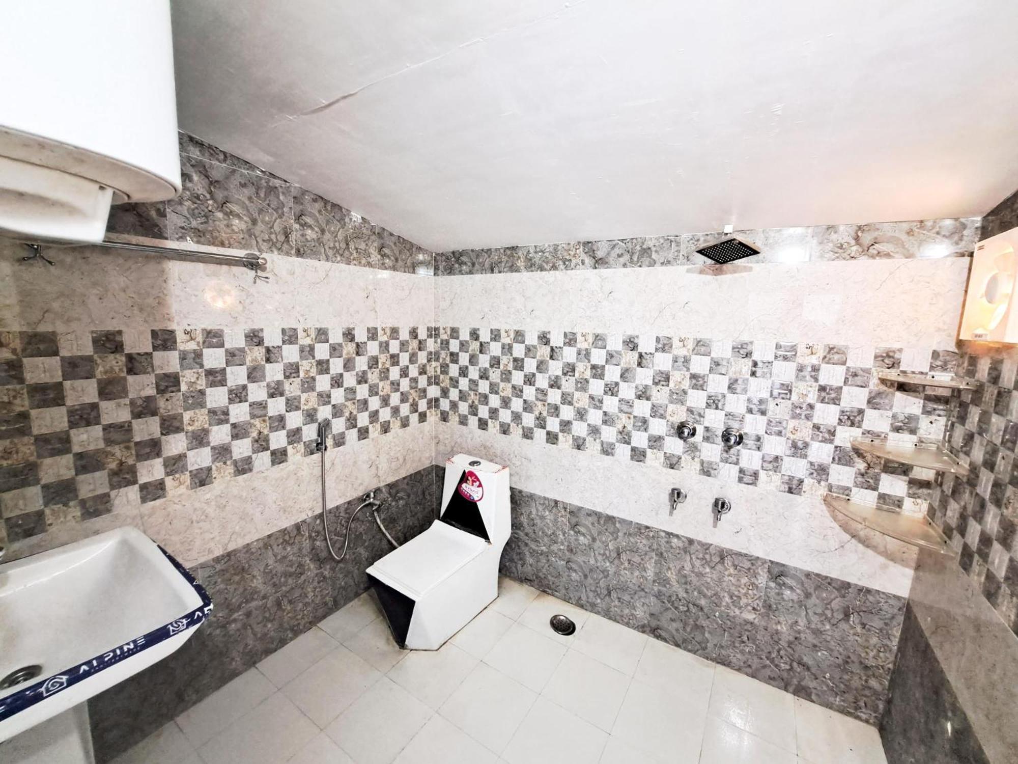 The Pahadi Nest Mukteshwar Hotell Eksteriør bilde